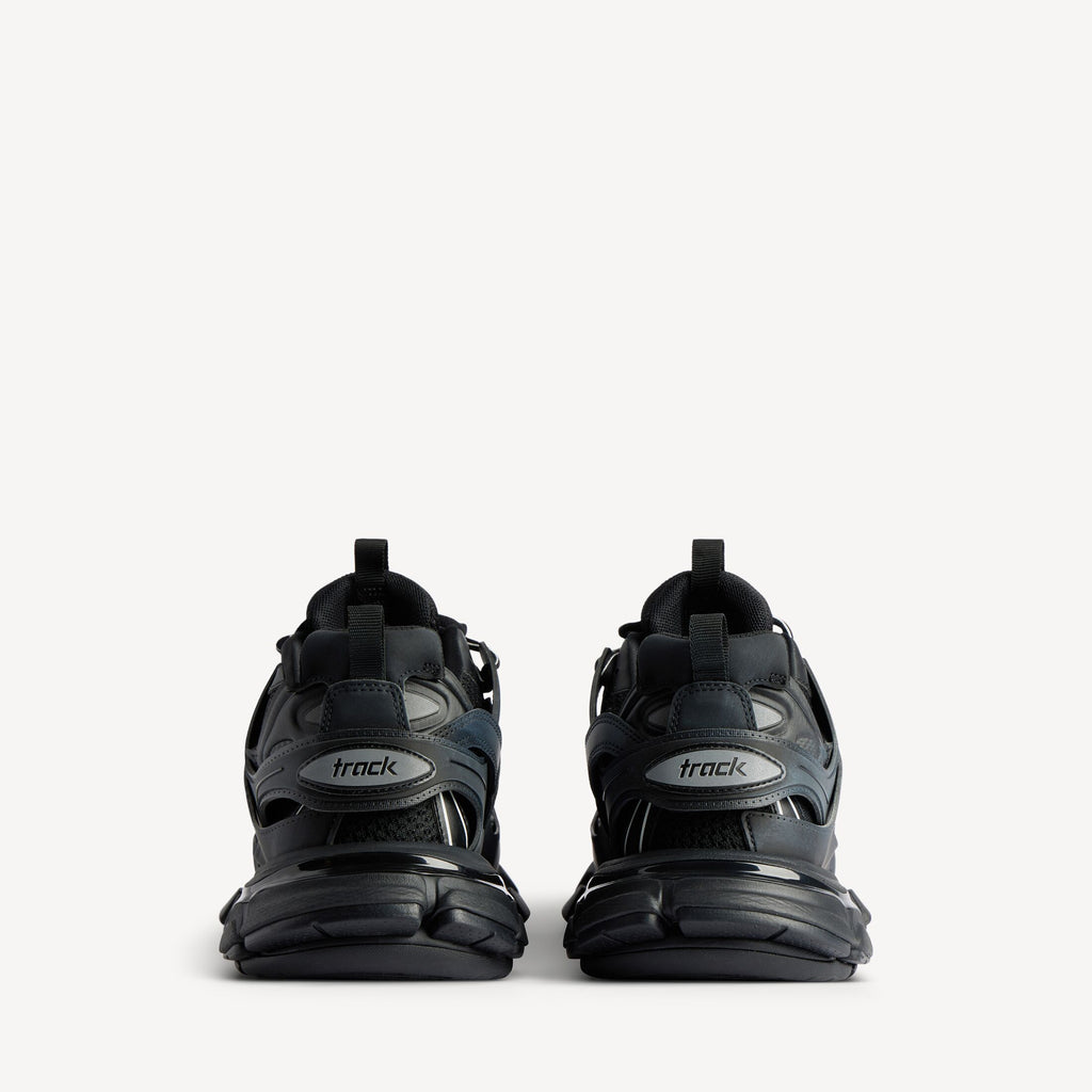 MEN'S TRACK SNEAKER IN BLACK