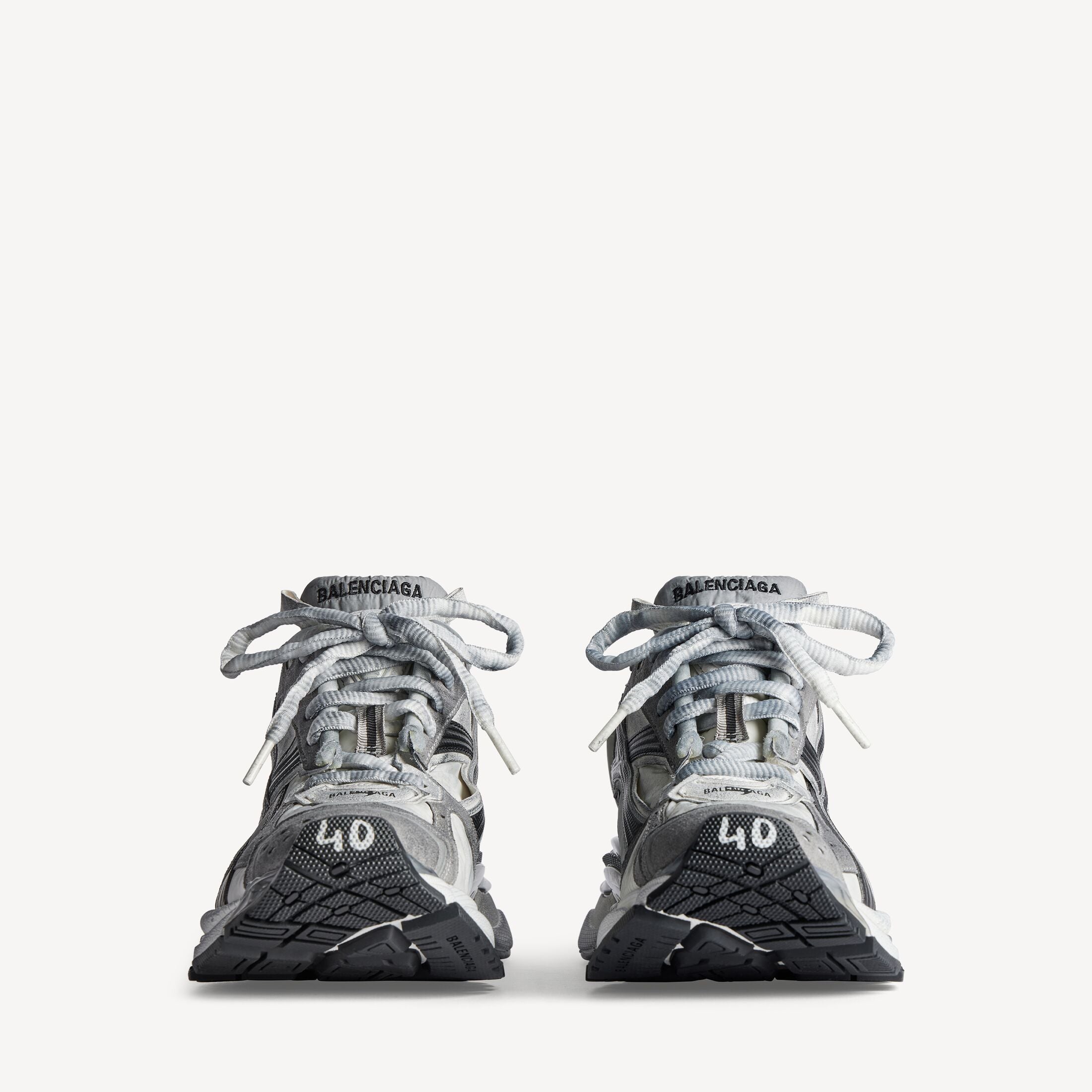 RUNNER SNEAKER IN GREY/WHITE/BLACK