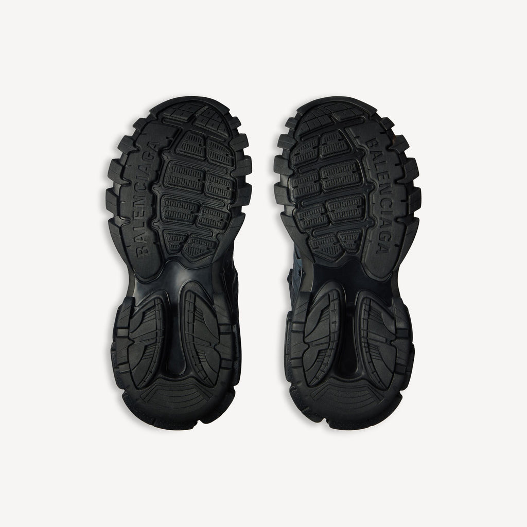 MEN'S TRACK SNEAKER IN BLACK