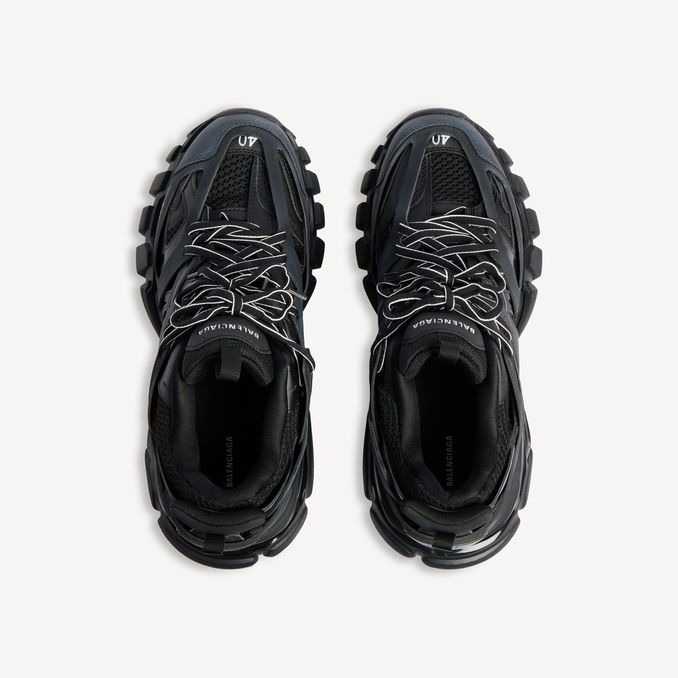 MEN'S TRACK SNEAKER IN BLACK